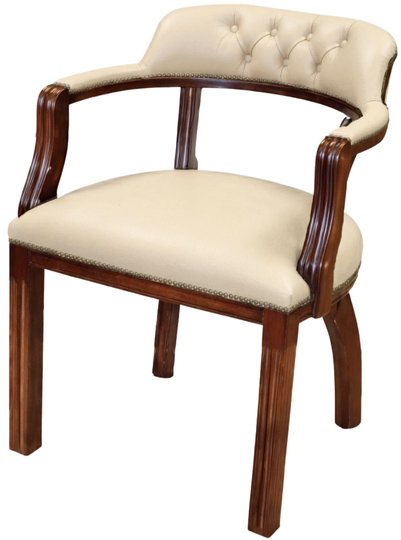 The Court Chair Stand